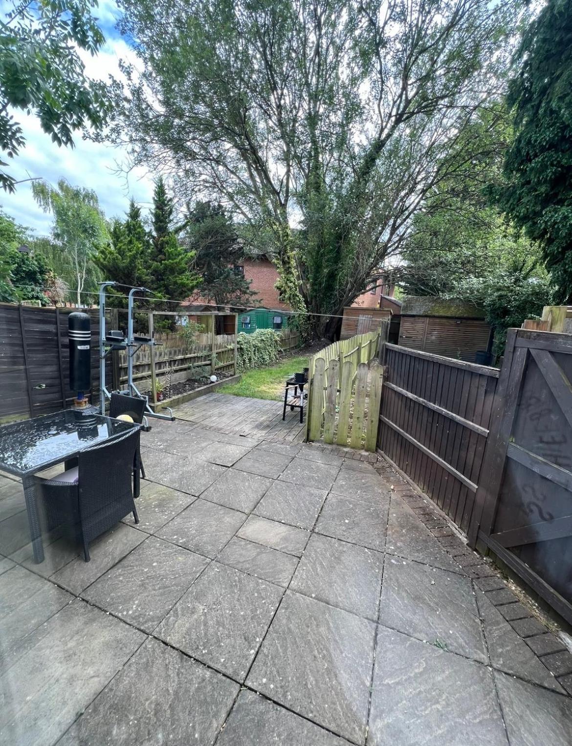 20Mins To Bakerst, Harry Potter & Wembley Stadium! Apartment Northwood  Ngoại thất bức ảnh