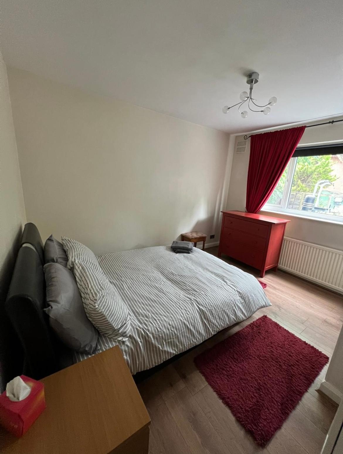 20Mins To Bakerst, Harry Potter & Wembley Stadium! Apartment Northwood  Ngoại thất bức ảnh